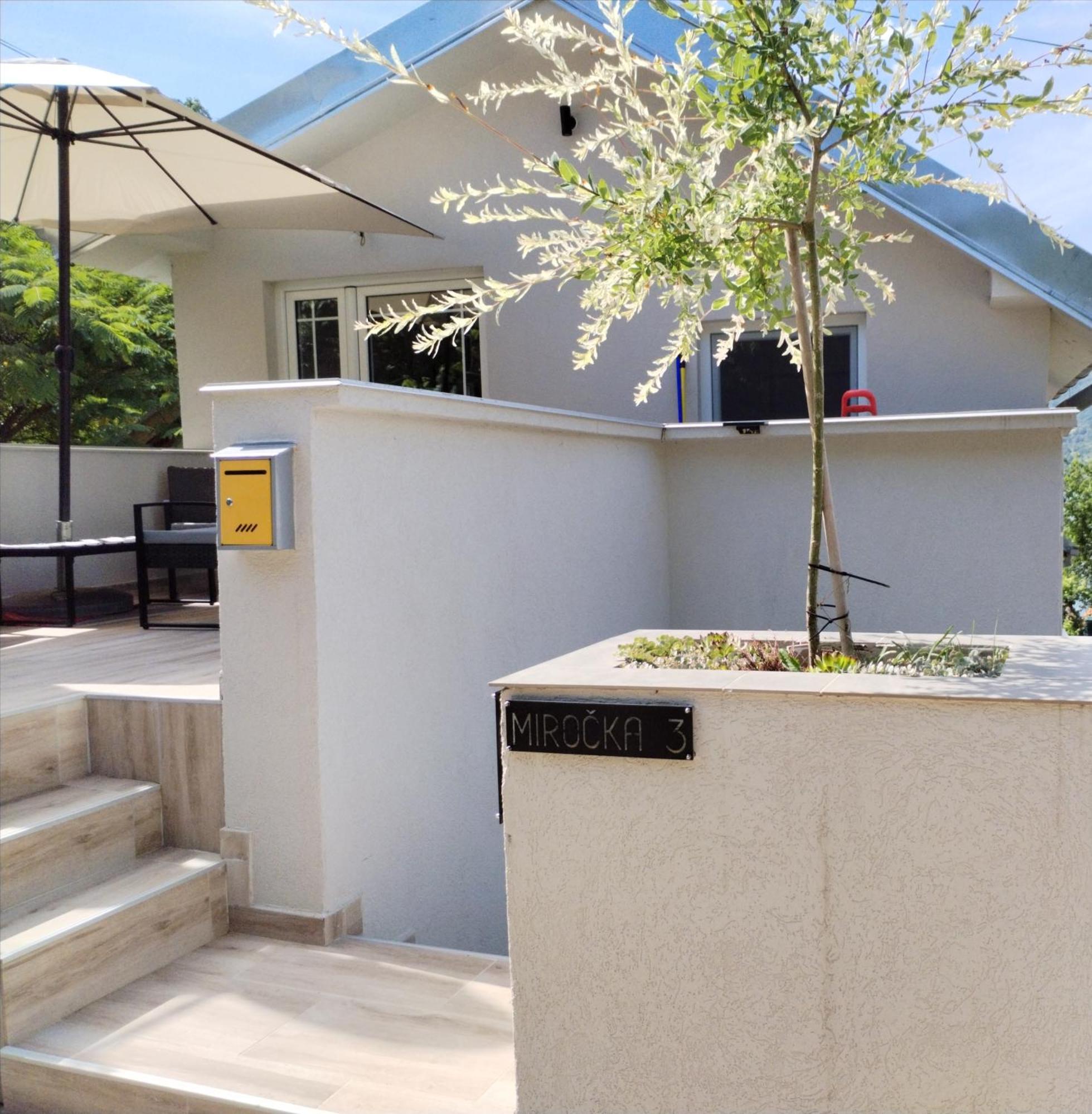 Nikas Apartman Donji Milanovac Exterior photo